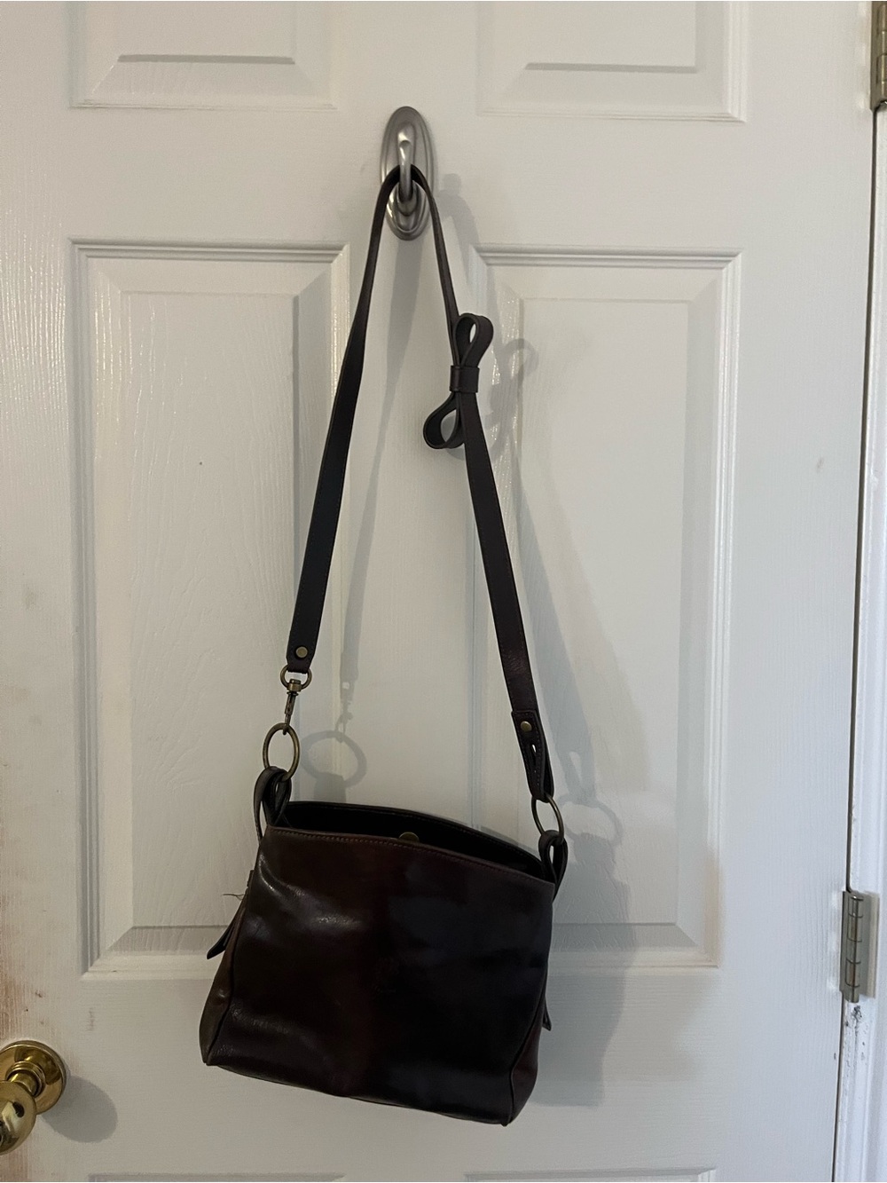 Classic Dark Brown Leather Crossbody Bag - Adjustable Strap
